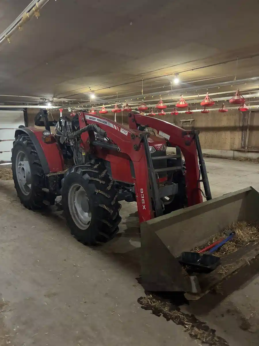 2018 Massey Ferguson 4710 Tractor