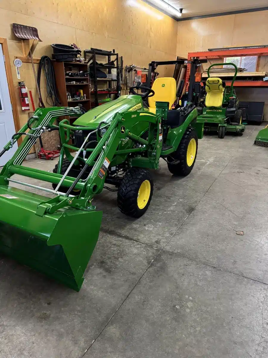 2025 John Deere 2025R Tractor