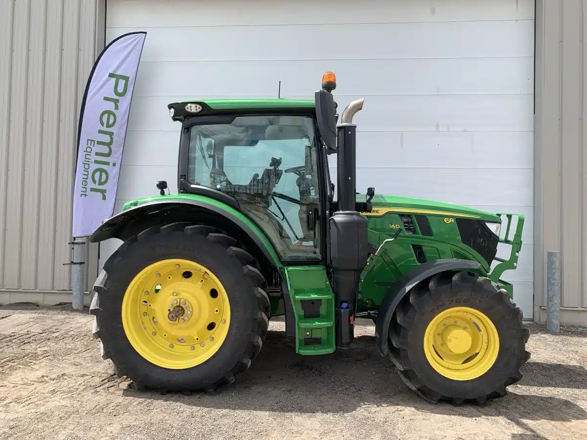 Photo de la Galerie 1 pour 2024 John Deere 6R 140 Tracteur