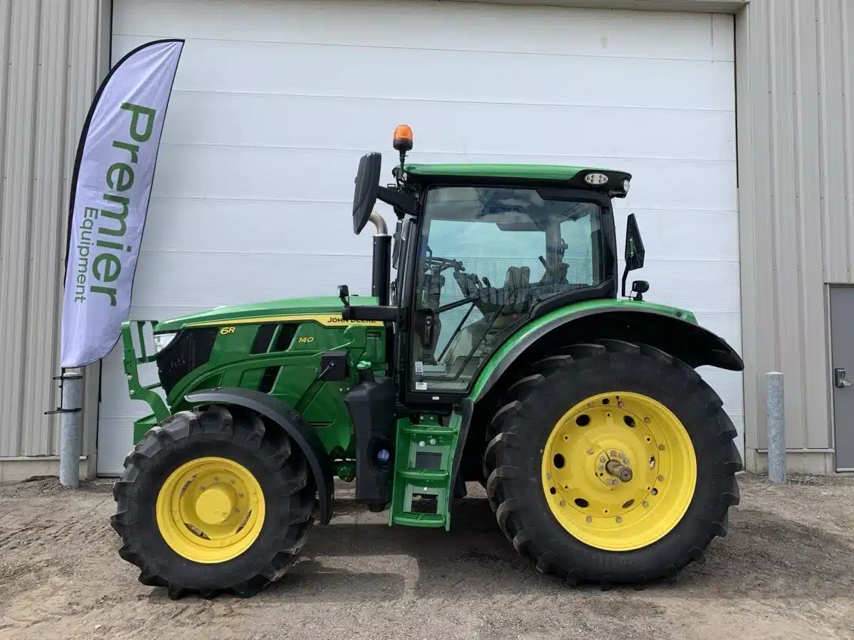 Photo de la Galerie 2 pour 2024 John Deere 6R 140 Tracteur