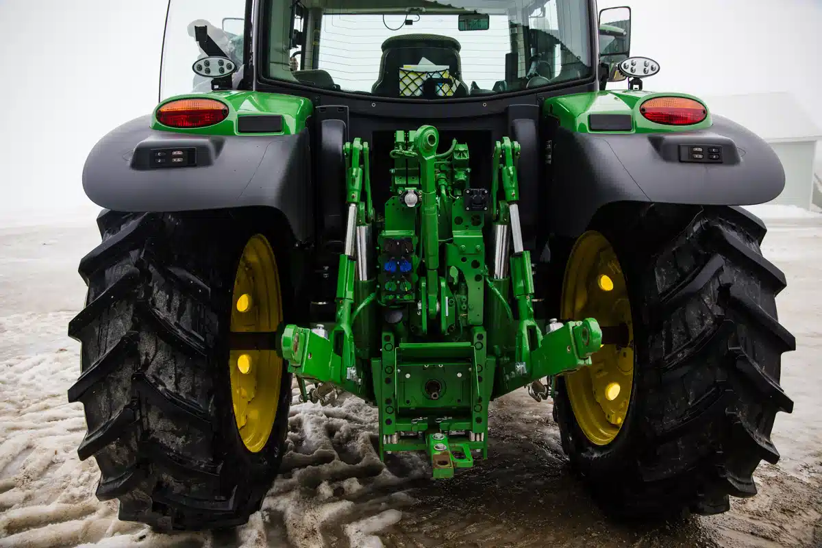 Photo de la Galerie 2 pour 2025 John Deere 6R 140 Tracteur