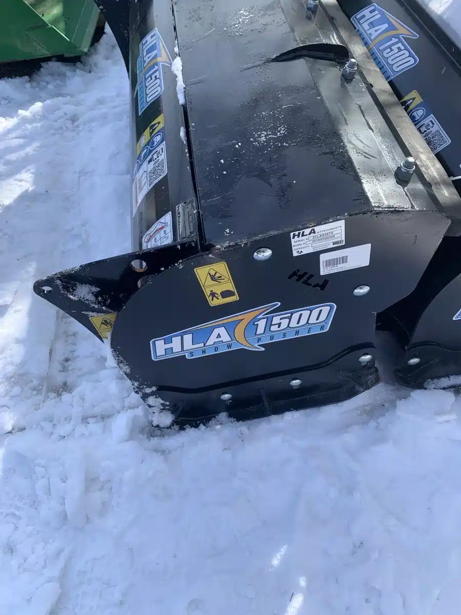 Photo de la Galerie 2 pour HLA Attachments SP150054 Gratte à neige