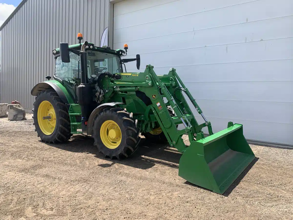 Photo de la Galerie 1 pour 2024 John Deere 6R 140 Tracteur