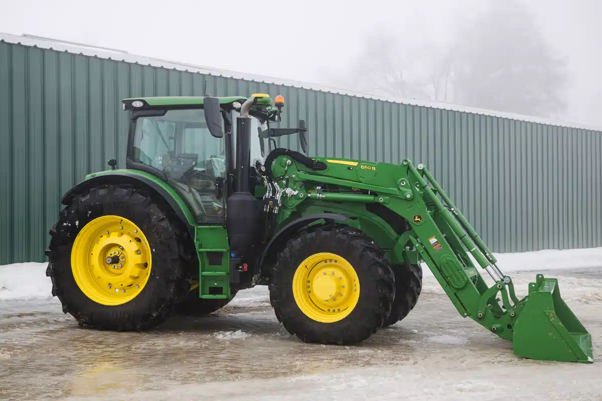 Photo de la Galerie 1 pour 2025 John Deere 6R 145 Tracteur