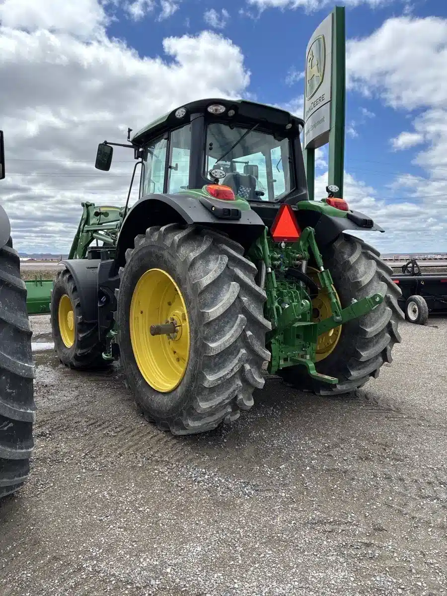 Photo de la Galerie 2 pour 2024 John Deere 6175M Tracteur
