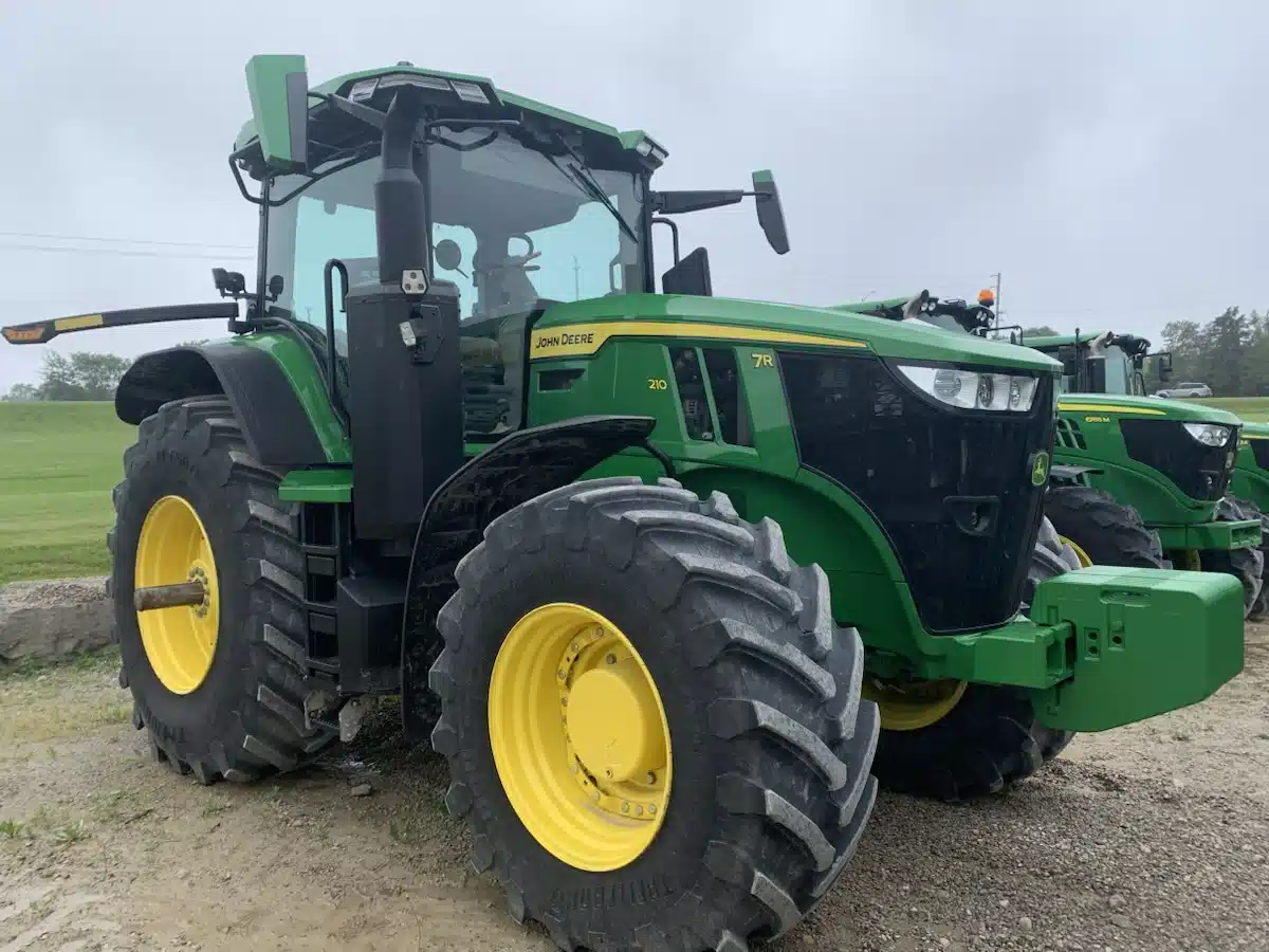 Photo de la Galerie 2 pour 2025 John Deere 7R 210 Tracteur