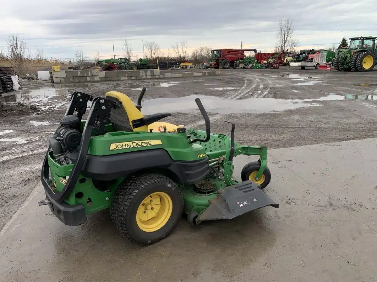 Gallery image 2 for 2012 John Deere Z930A Mower - Zero Turn