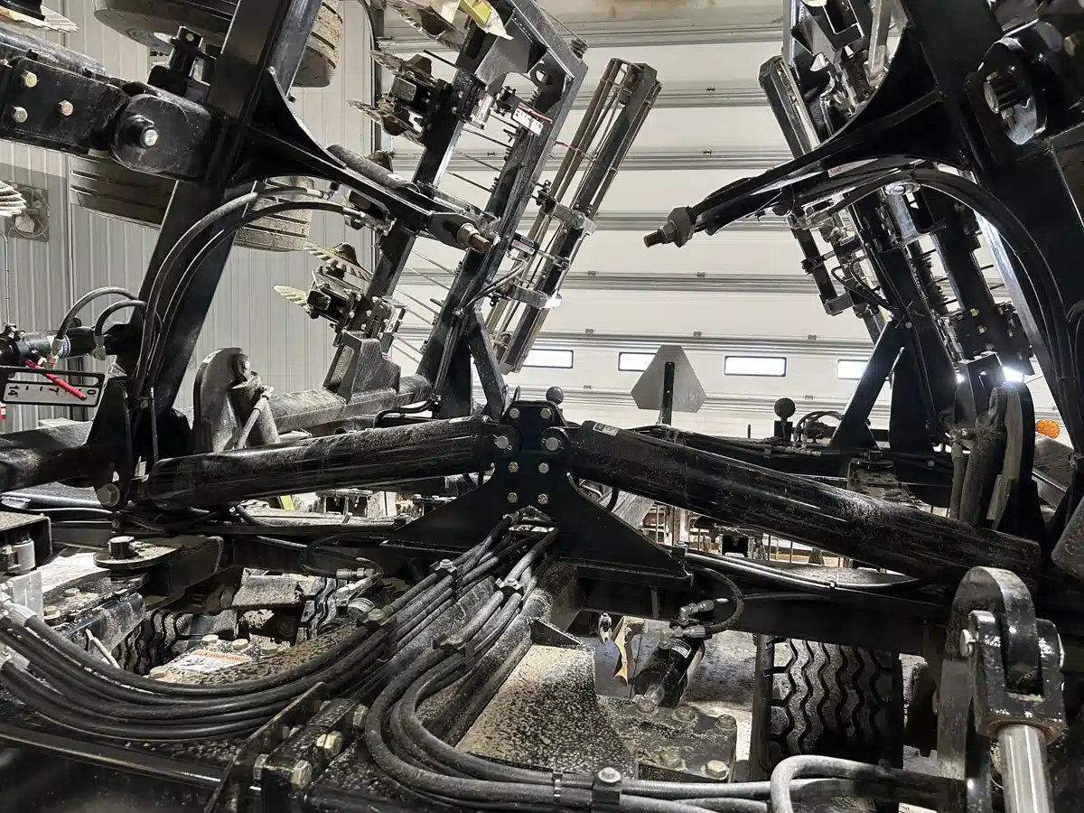 Gallery image 2 for 2024 Mandako Storm S2720 Disc