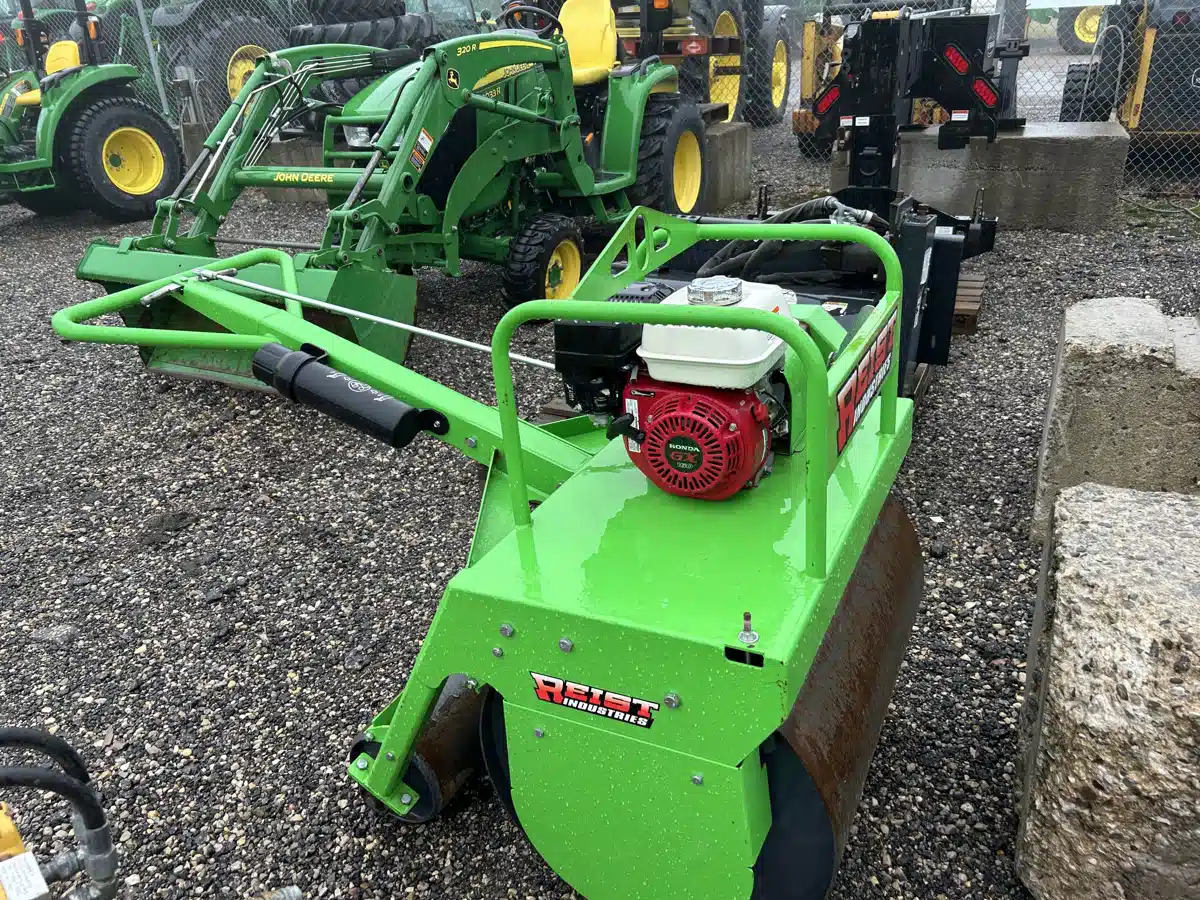 Gallery image 2 for 2022 Reist LR30 Compactor