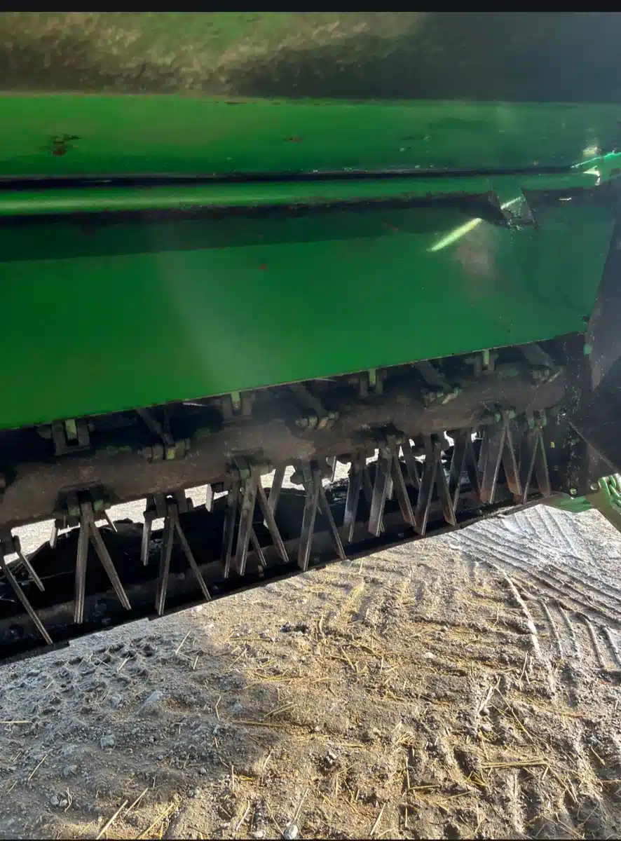 Gallery image 2 for 2004 John Deere 946 Disc Mower Conditioner