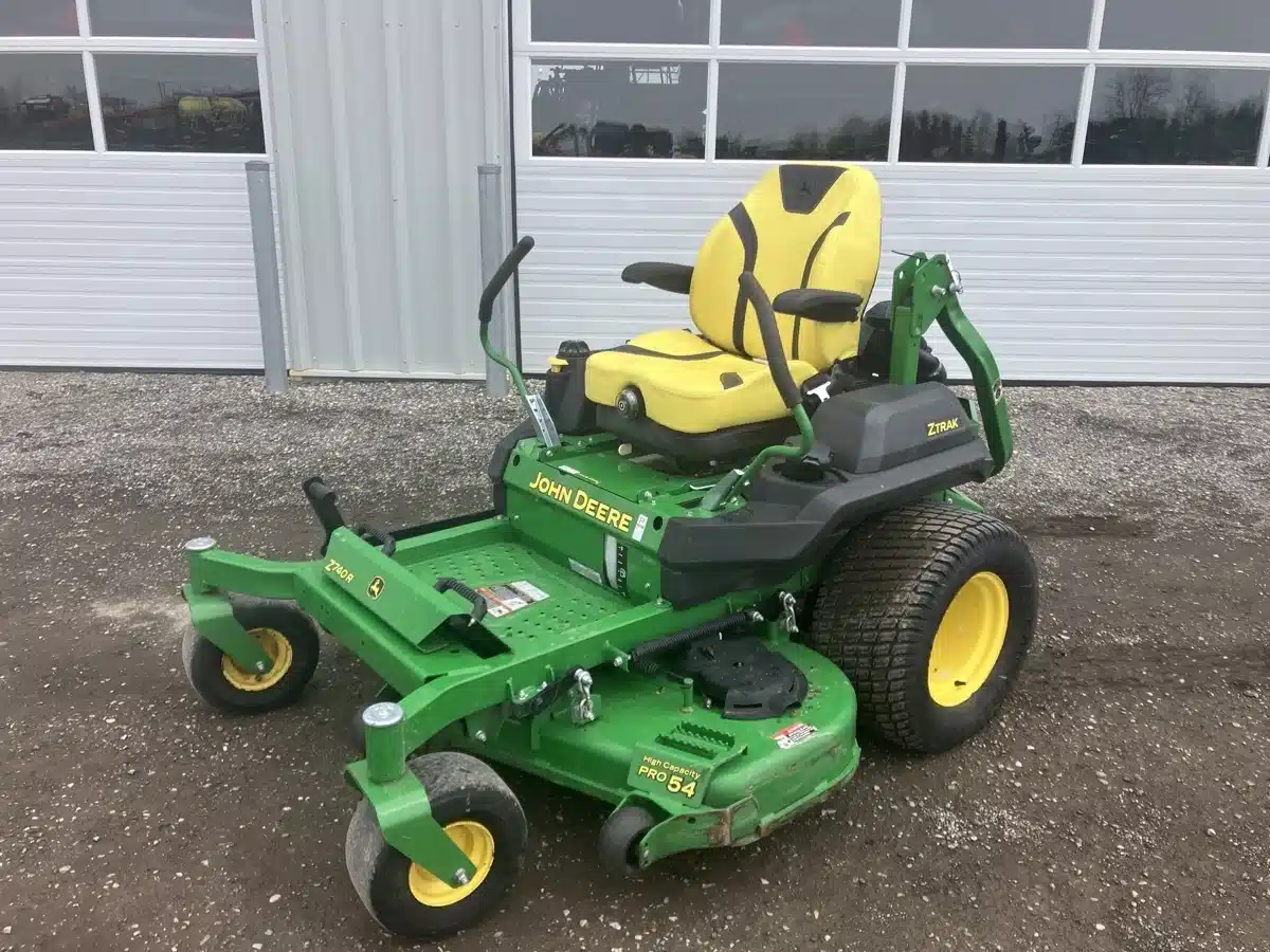 Gallery image 1 for 2021 John Deere Z740R Mower - Zero Turn