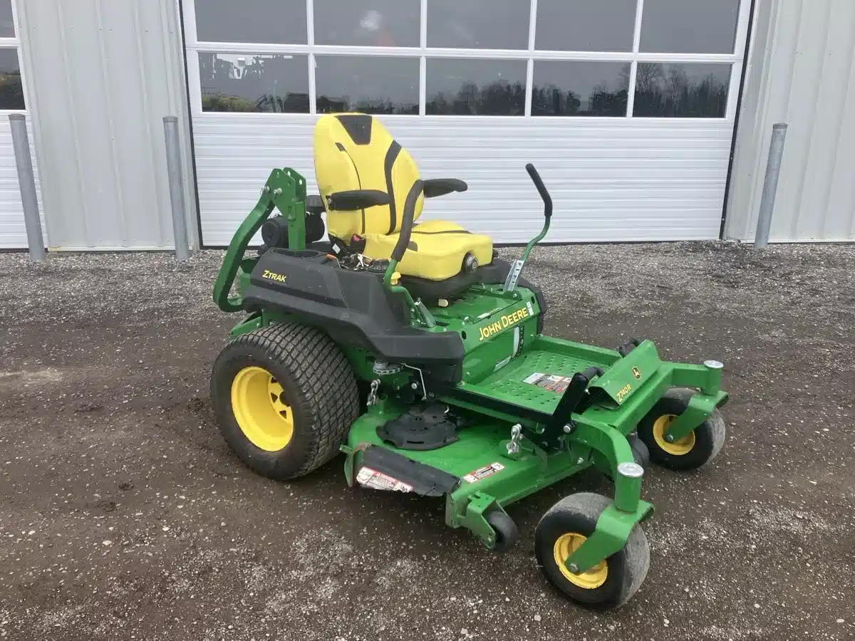 Gallery image 2 for 2021 John Deere Z740R Mower - Zero Turn