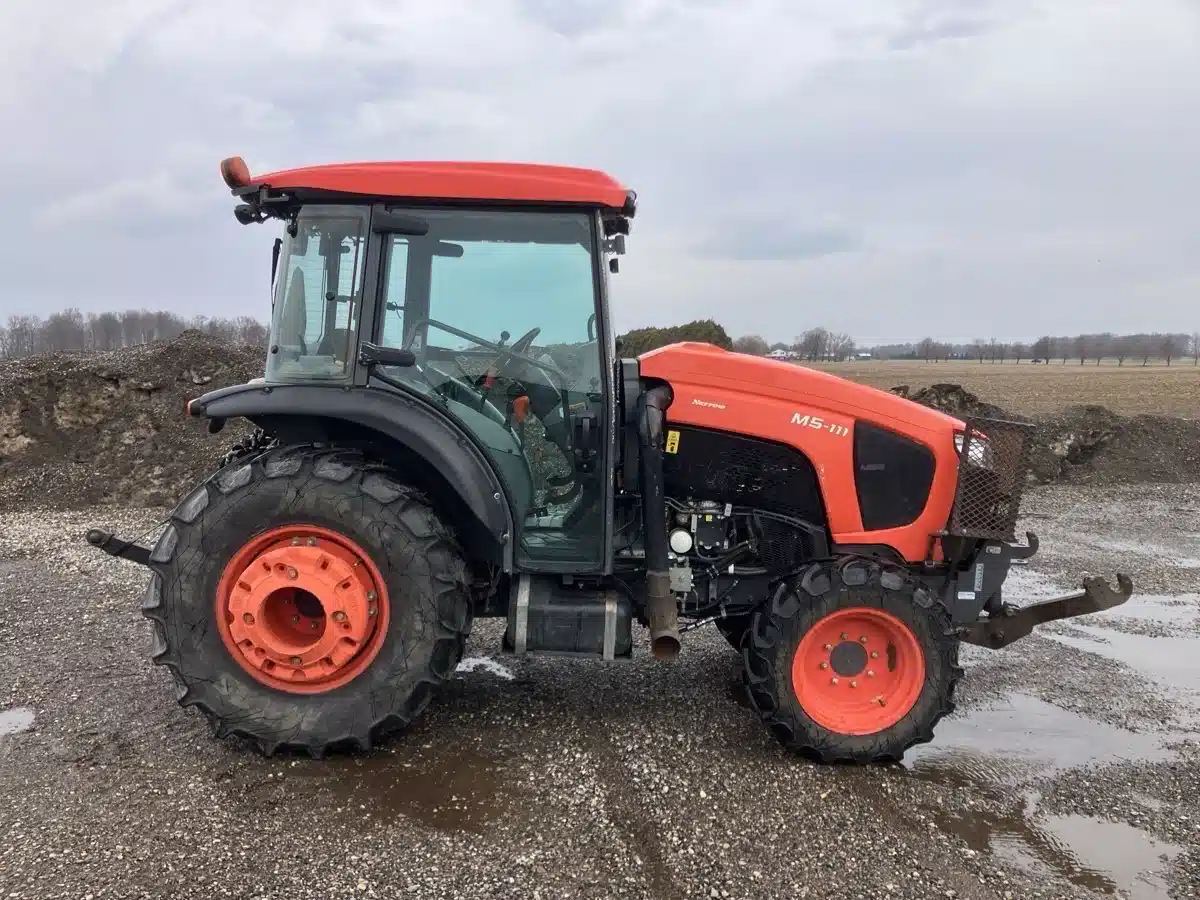 Gallery image 2 for 2020 Kubota M5-111 Tractor