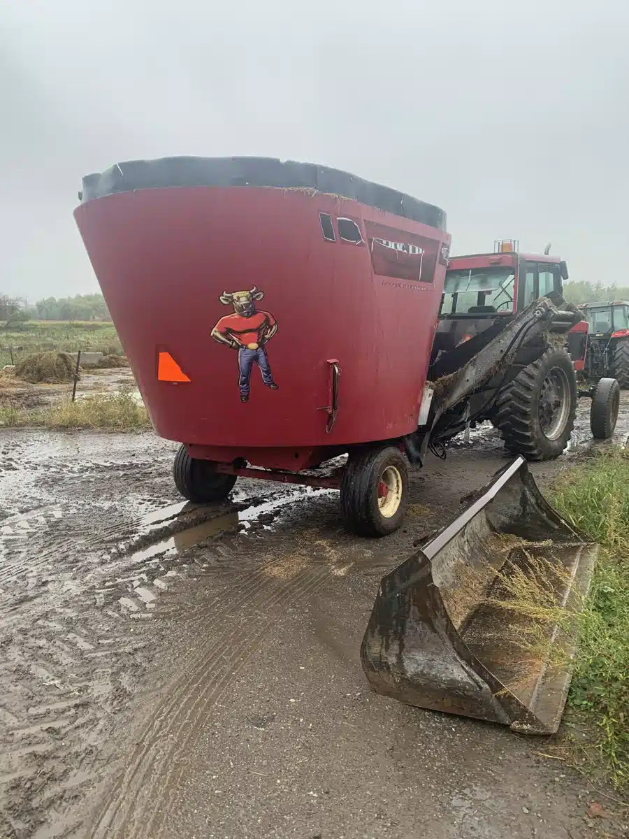 Gallery image 2 for 2017 Jaylor 5425 TMR Mixer