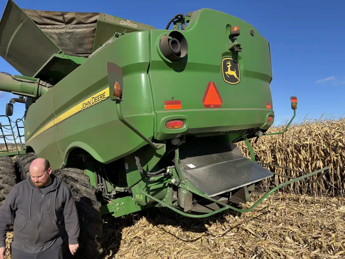 Gallery image 2 for 2018 John Deere S780 Combine