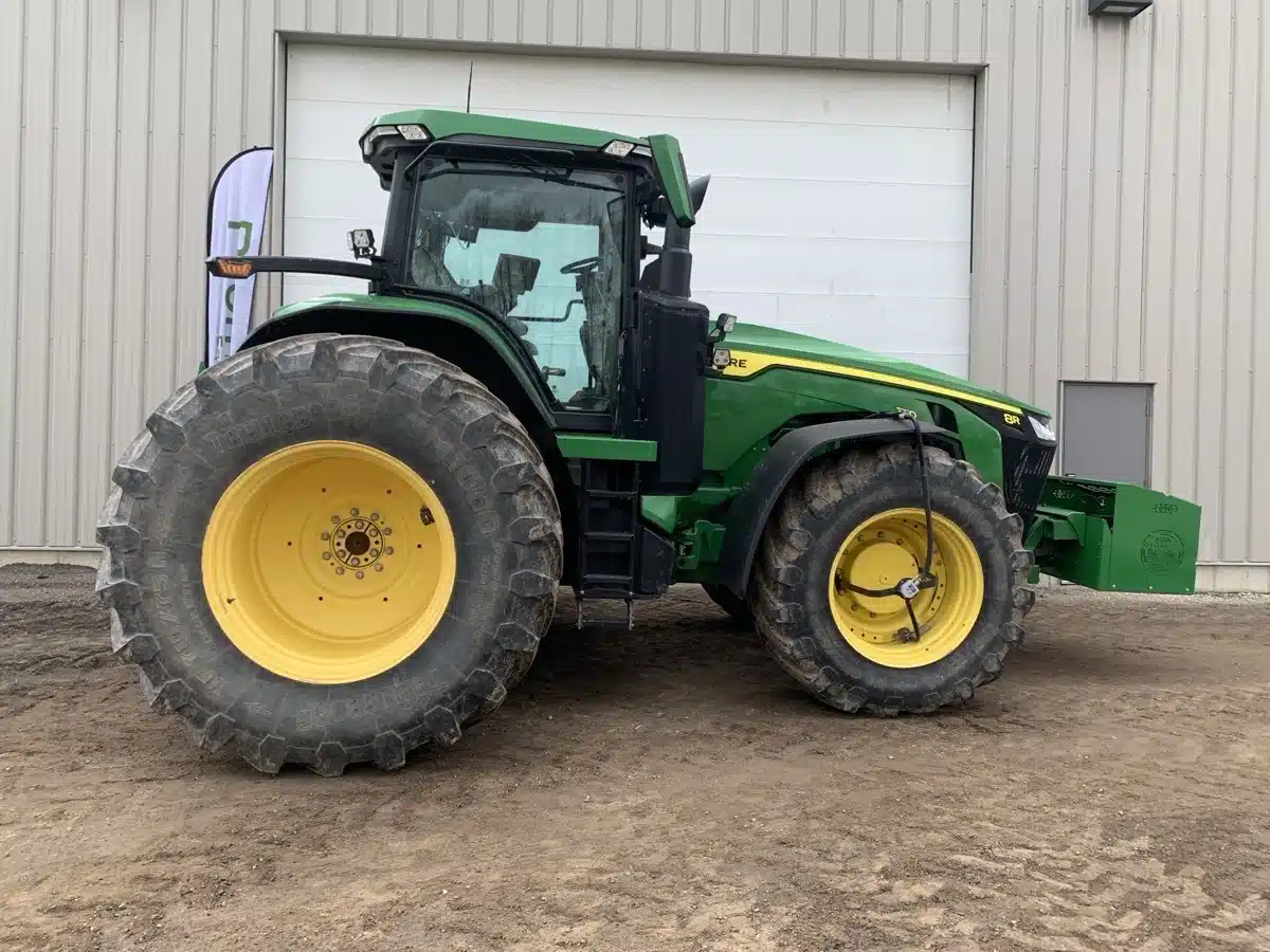 Photo de la Galerie 2 pour 2021 John Deere 8R 370 Tracteur