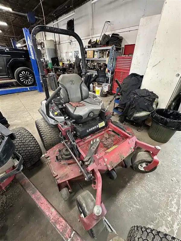 Photo de la Galerie 2 pour 2022 Exmark LZX801KA606 Tondeuse à rayon de braquage zéro