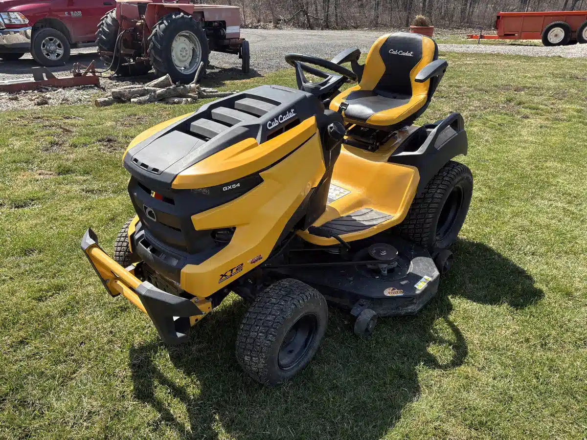 2021 Cub Cadet XT2 GX54 Lawn Tractor