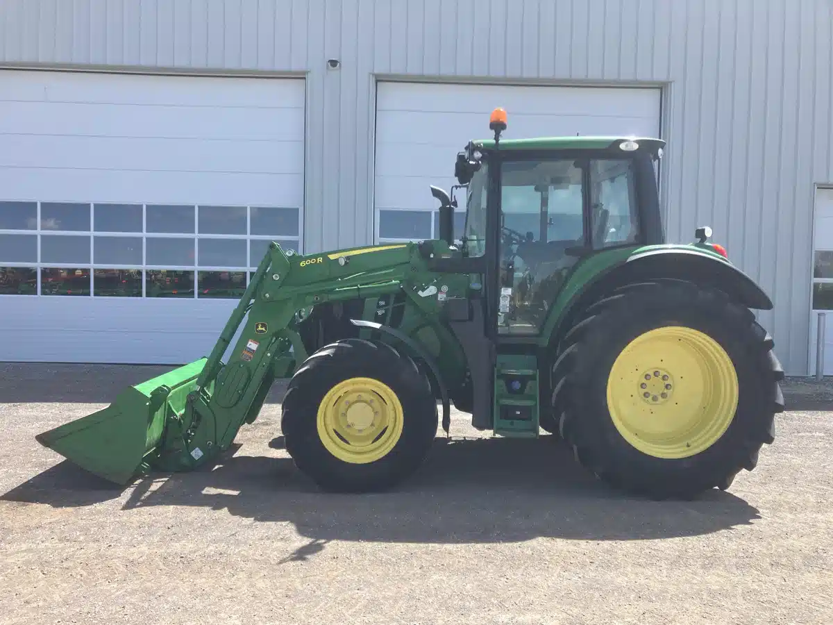 Photo de la Galerie 1 pour 2020 John Deere 6120M Tracteur