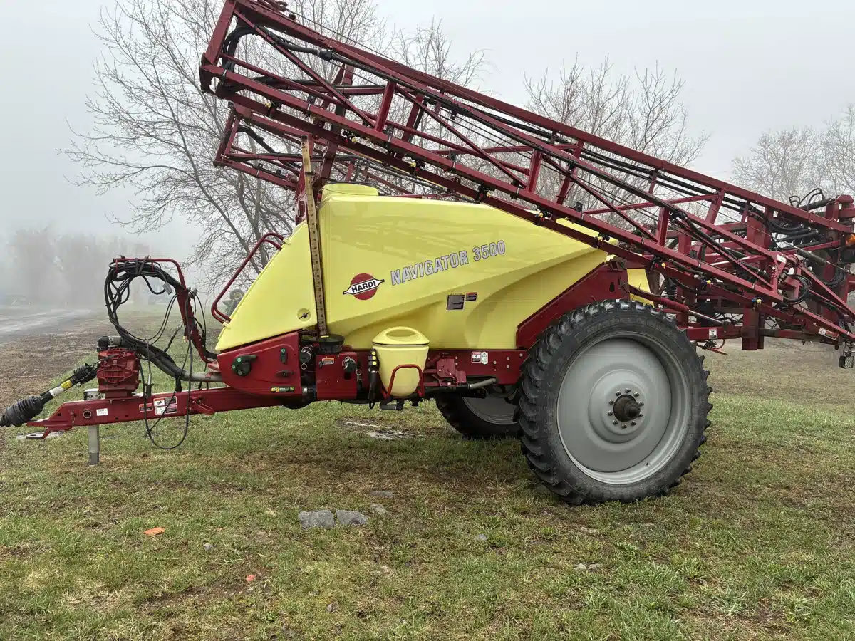 Photo de la Galerie 1 pour 2016 Hardi NAVIGATOR 3500 Arroseur - Trainé