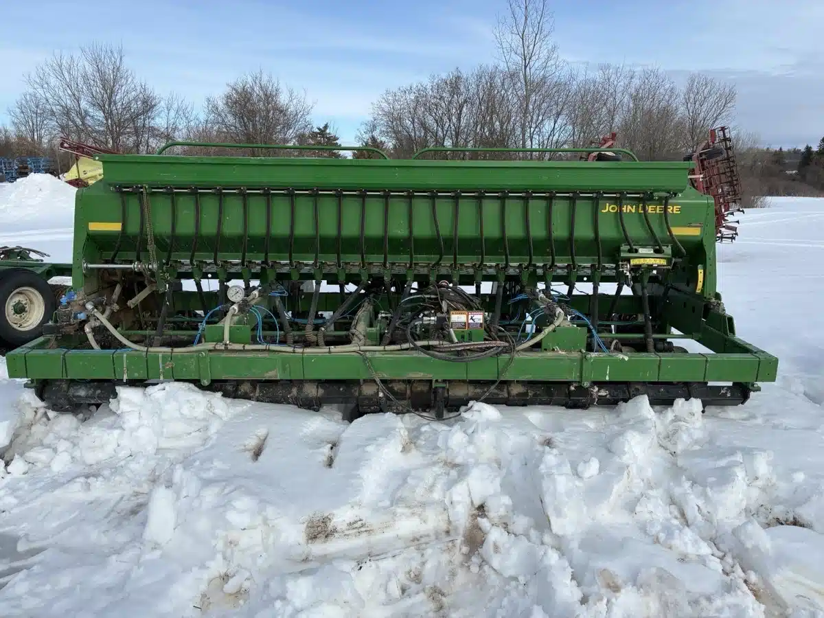 Gallery image 2 for 2021 John Deere 1590 Drill
