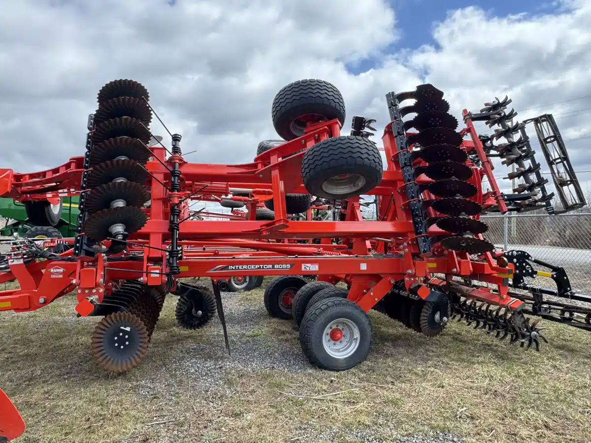 Gallery image 2 for 2024 Kuhn INTERCEPTOR 8050 Vertical Tillage