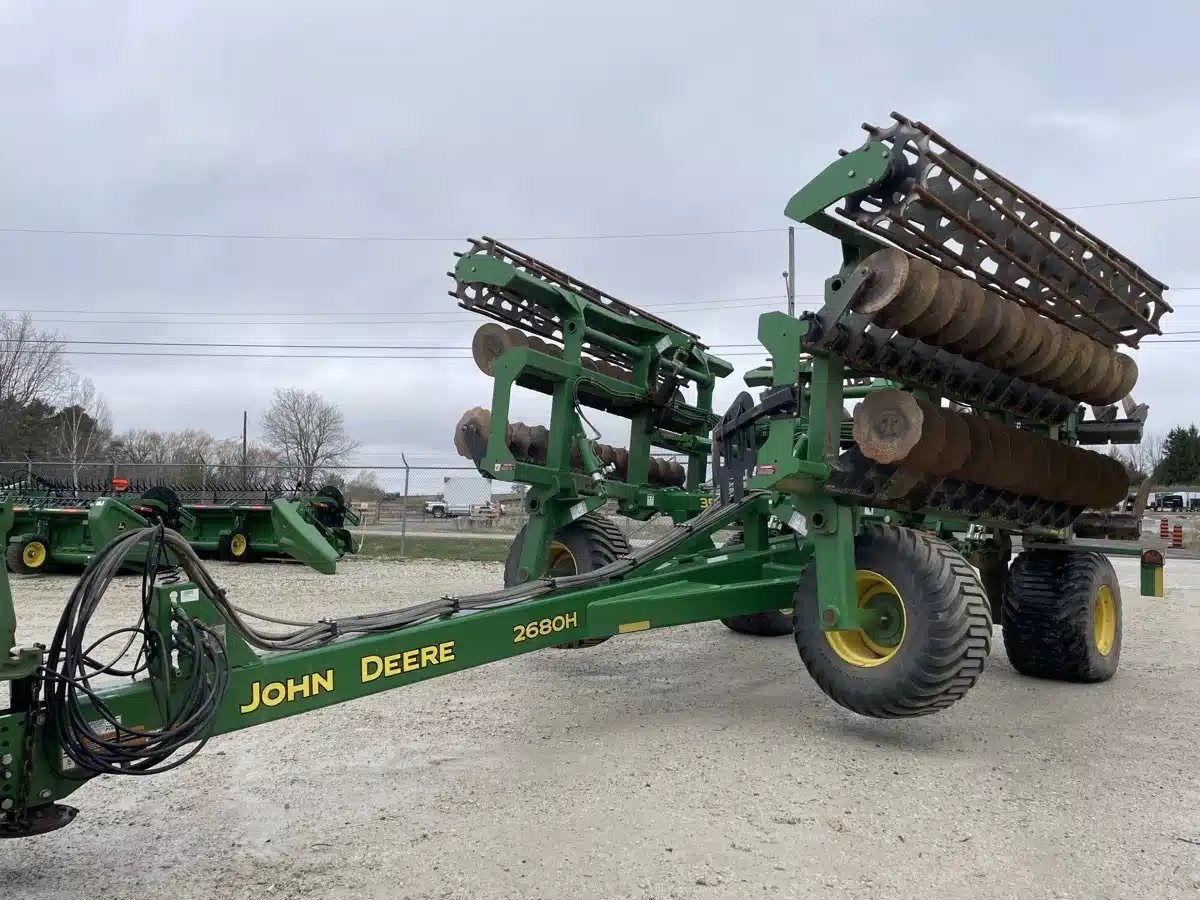 Gallery image 1 for 2022 John Deere 2680H Disc