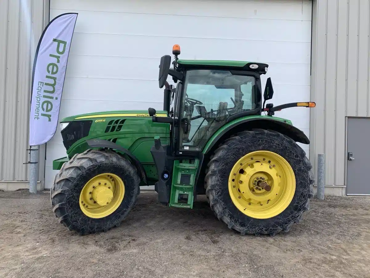Photo de la Galerie 1 pour 2021 John Deere 6155R Tracteur