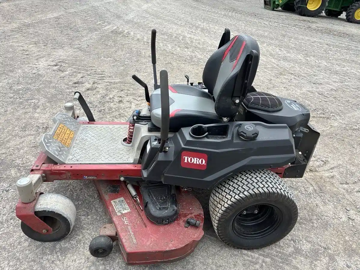 Gallery image 1 for 2022 Toro TIMECUTTER Mower - Zero Turn