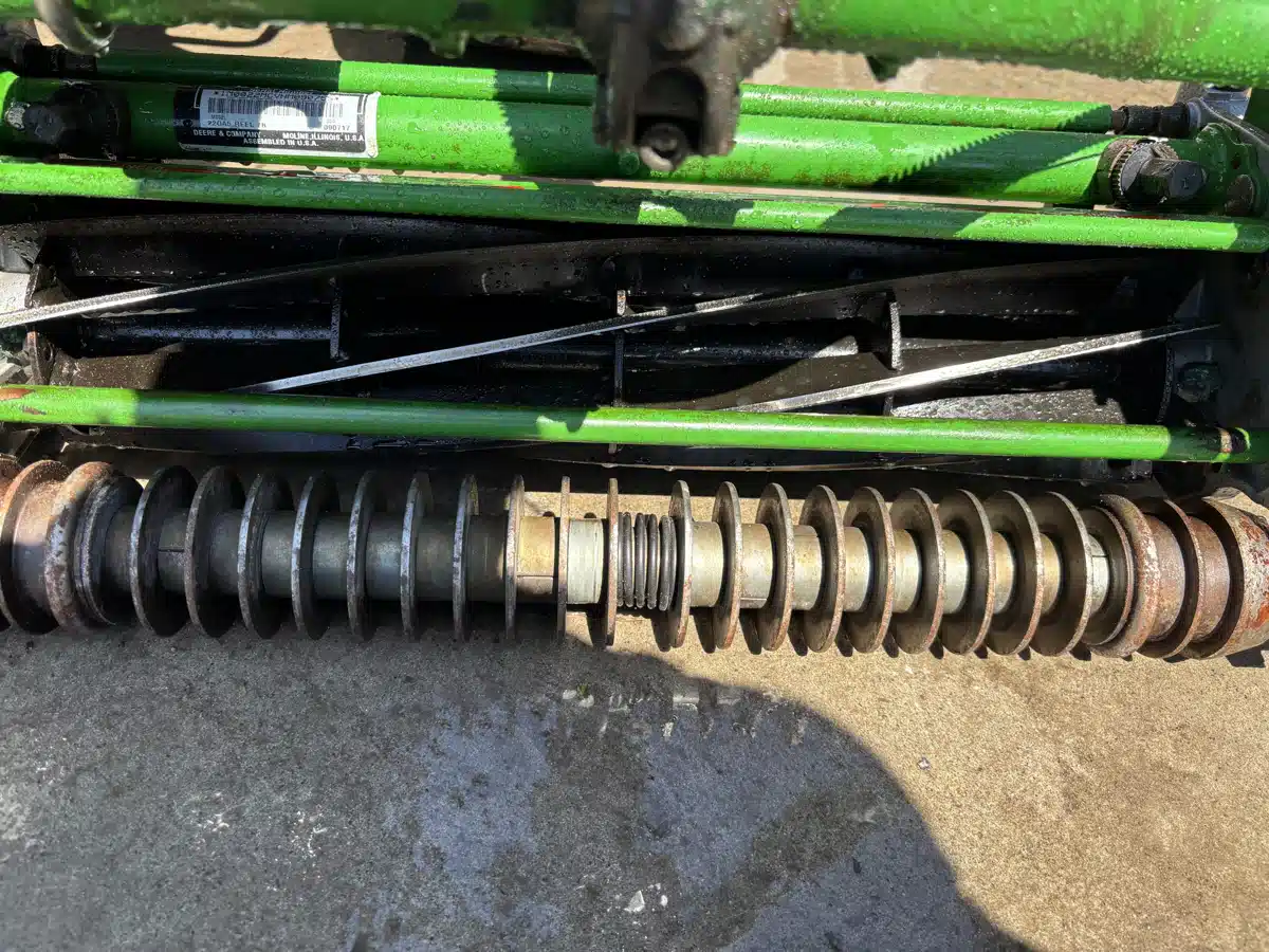 Photo de la Galerie 2 pour 2017 John Deere 7500E tondeuse à lame rotative