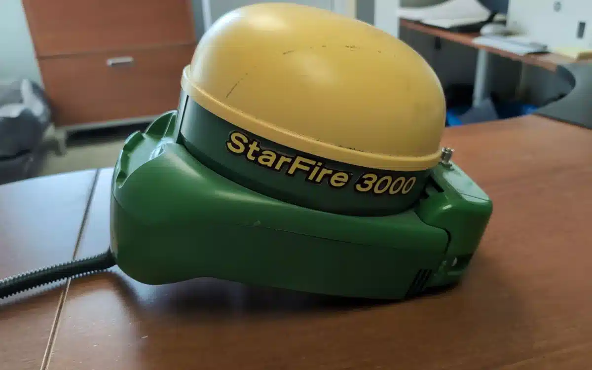 Gallery image 2 for John Deere RTKSYSTM Guidance System