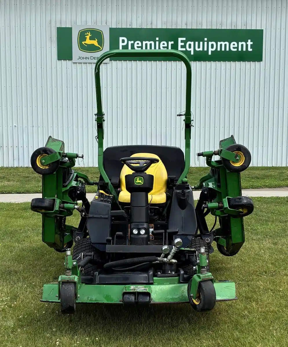 Photo de la Galerie 2 pour 2015 John Deere 1600 Tondeuse frontale