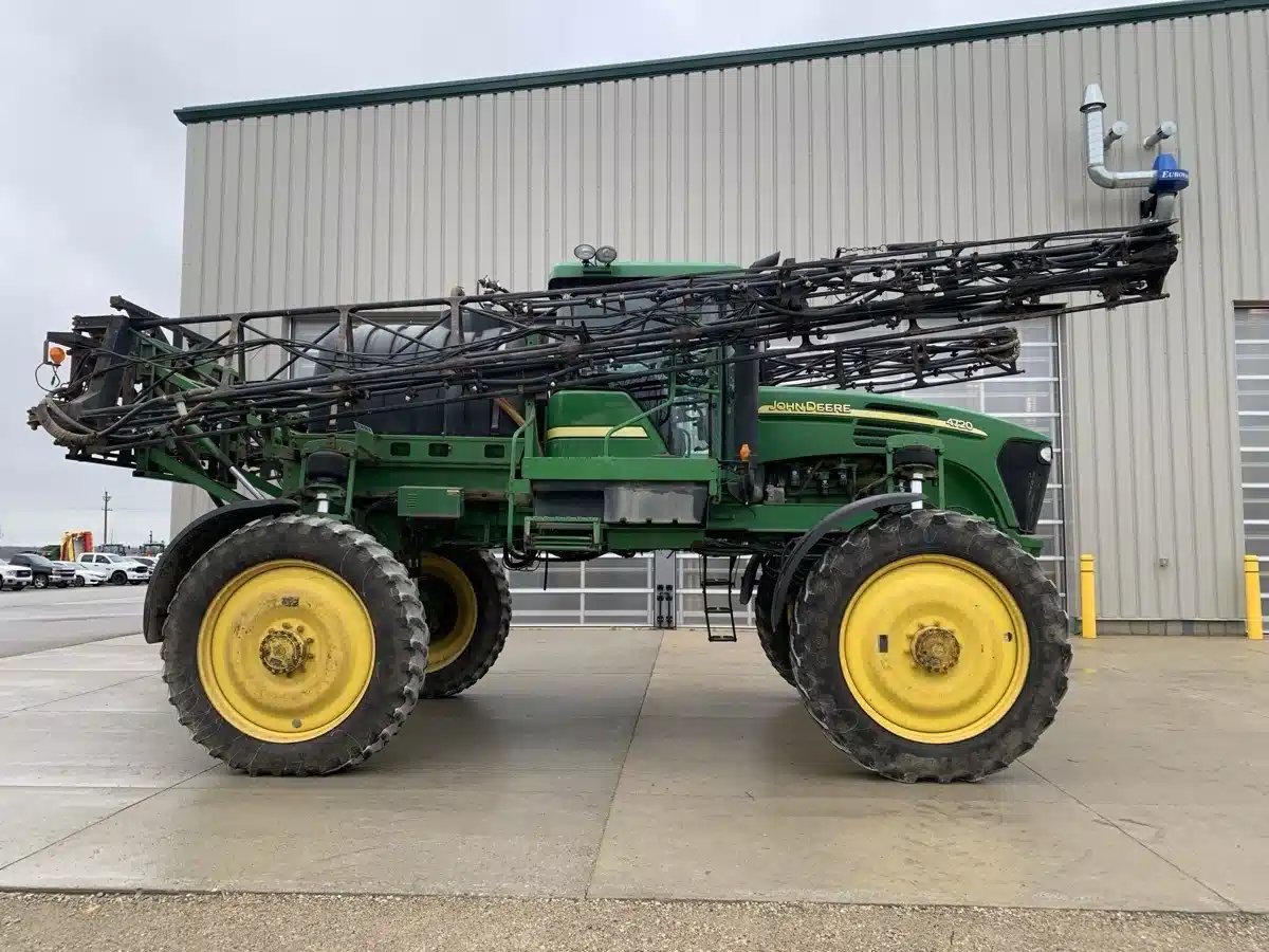 Photo de la Galerie 1 pour 2006 John Deere 4720 Arroseur - Automoteur