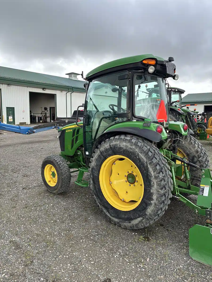 Gallery image 2 for 2022 John Deere 4066R Tractor