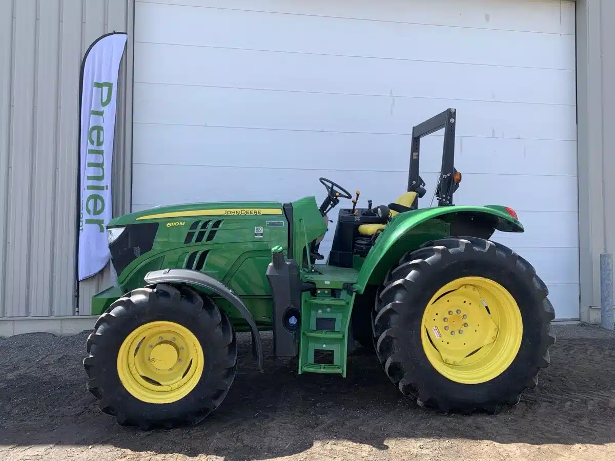 Photo de la Galerie 1 pour 2018 John Deere 6110M Tracteur