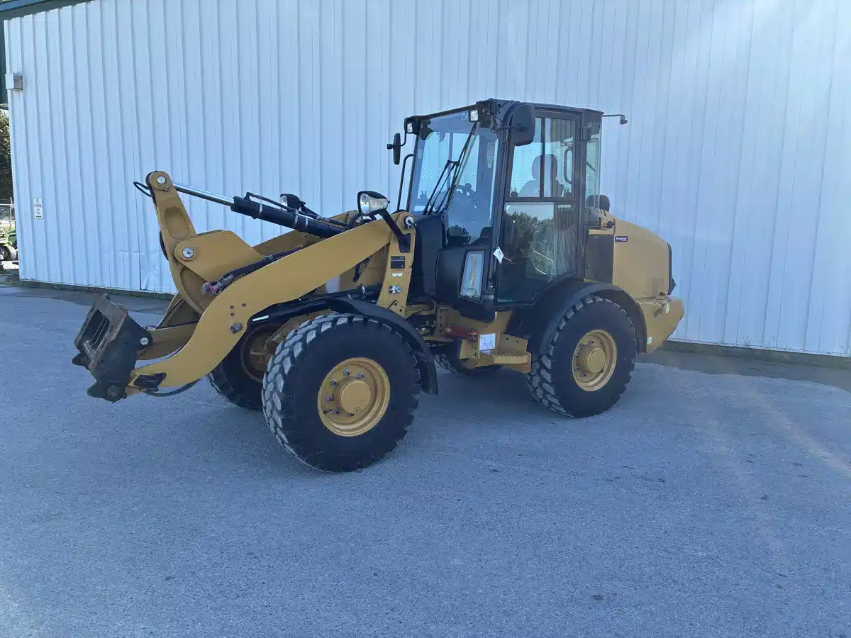Gallery image 2 for 2021 Caterpillar 906M Wheel Loader