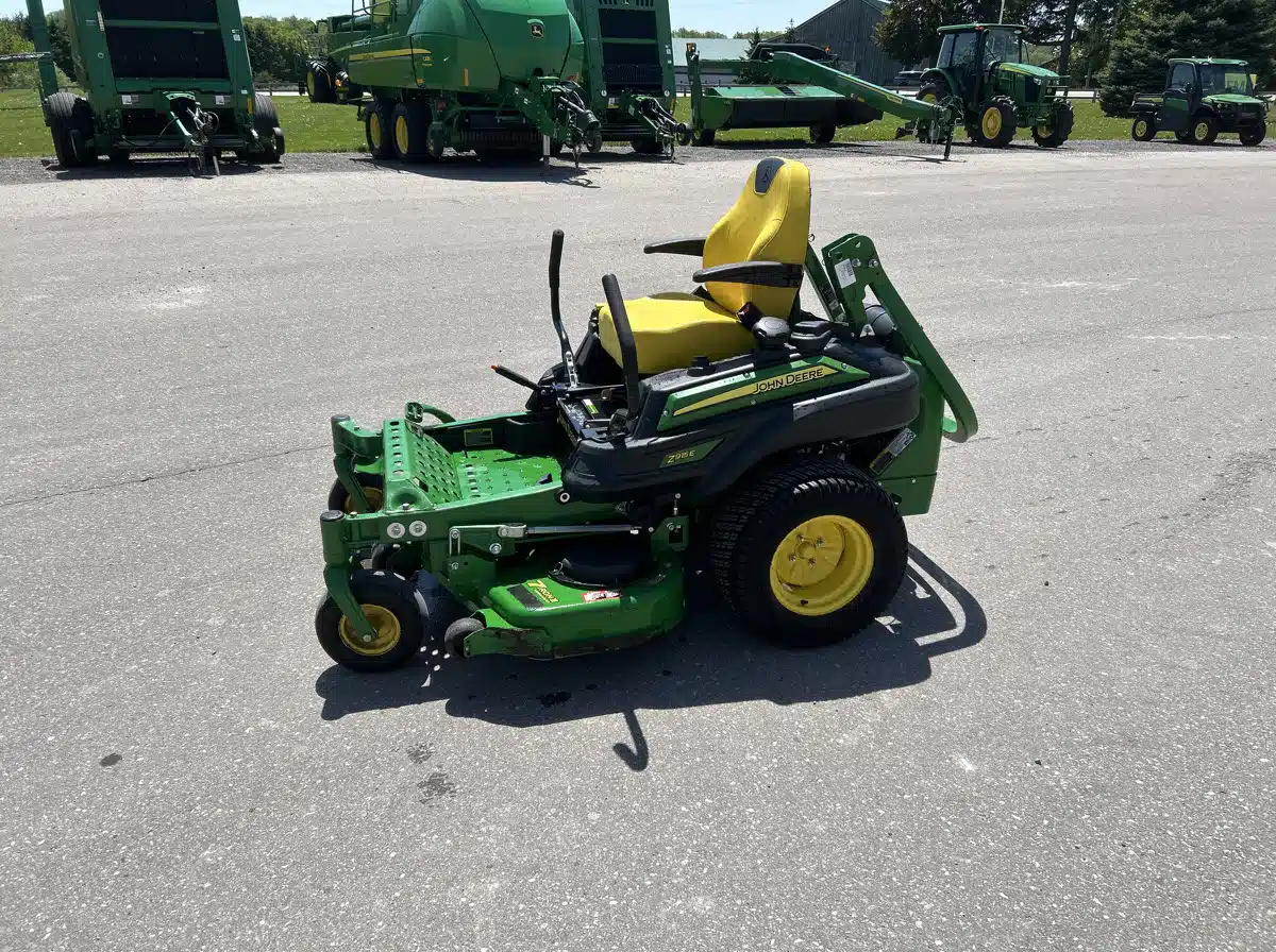 Gallery image 1 for 2020 John Deere Z915E Mower - Zero Turn