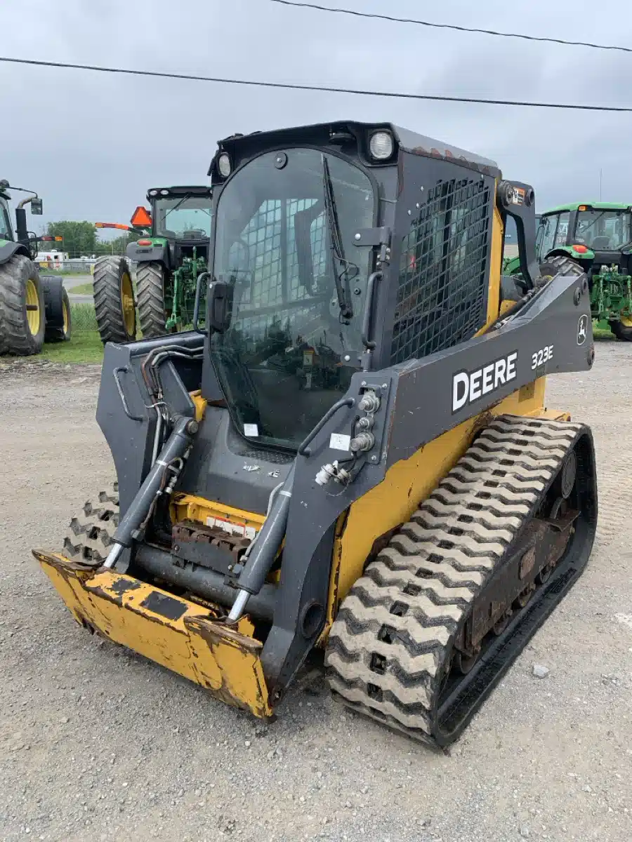 Photo de la Galerie 2 pour 2016 John Deere 323E Chargeur sur chenilles