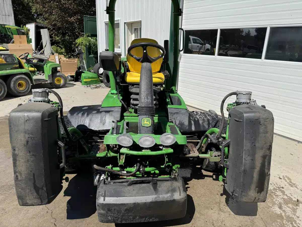 Photo de la Galerie 2 pour 2017 John Deere 7500AE tondeuse à lame rotative