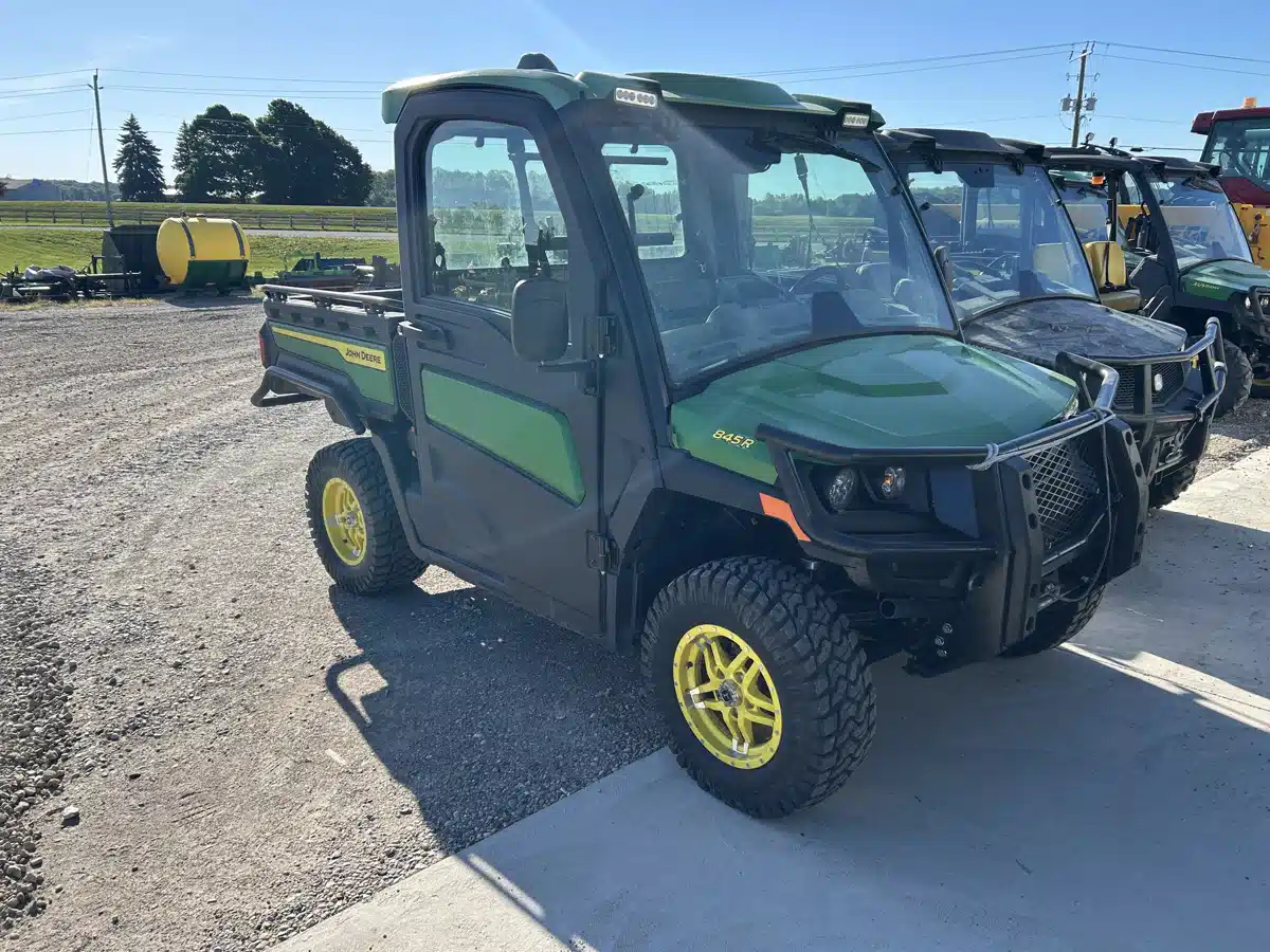 Gallery image 2 for 2025 John Deere XUV 845R Utility Vehicle