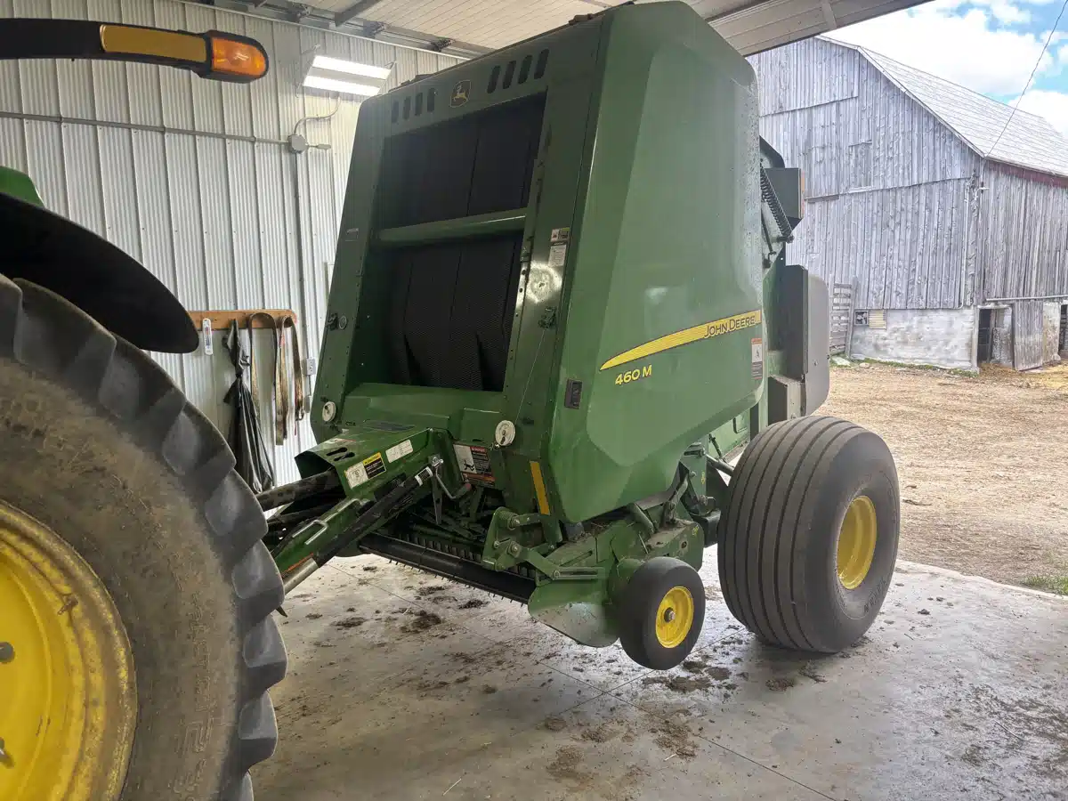 Gallery image 1 for 2023 John Deere 460M Round Baler