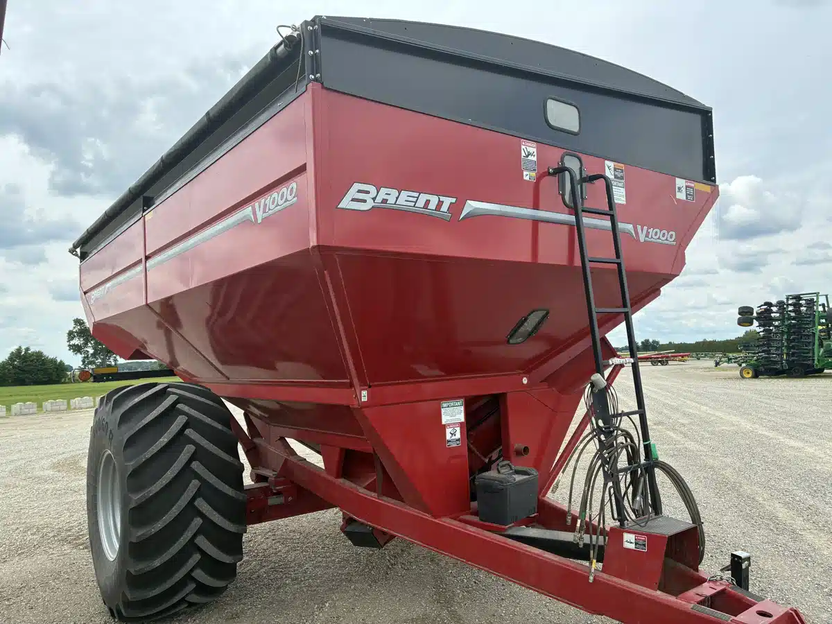 Gallery image 1 for 2021 Unverferth V1000 Grain Cart