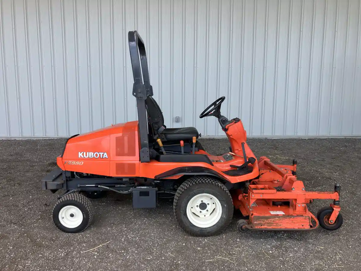 Gallery image 1 for 2007 Kubota F2880E Mower - Front Deck