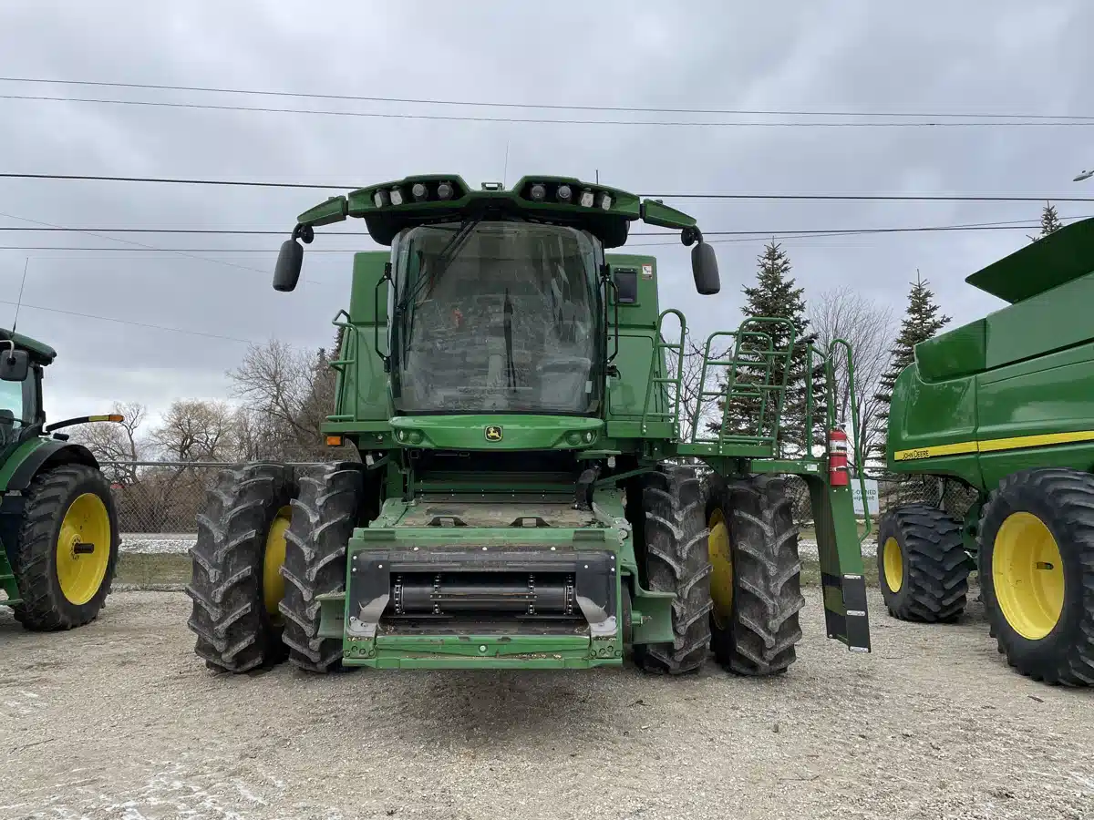 Photo de la Galerie 2 pour 2022 John Deere S780 Batteuse