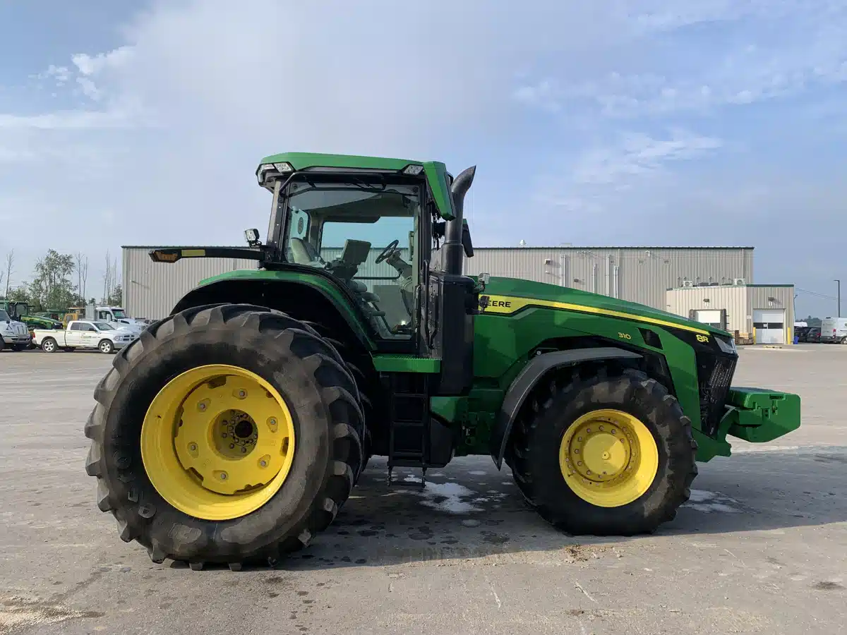 Gallery image 2 for 2022 John Deere 8R 310 Tractor