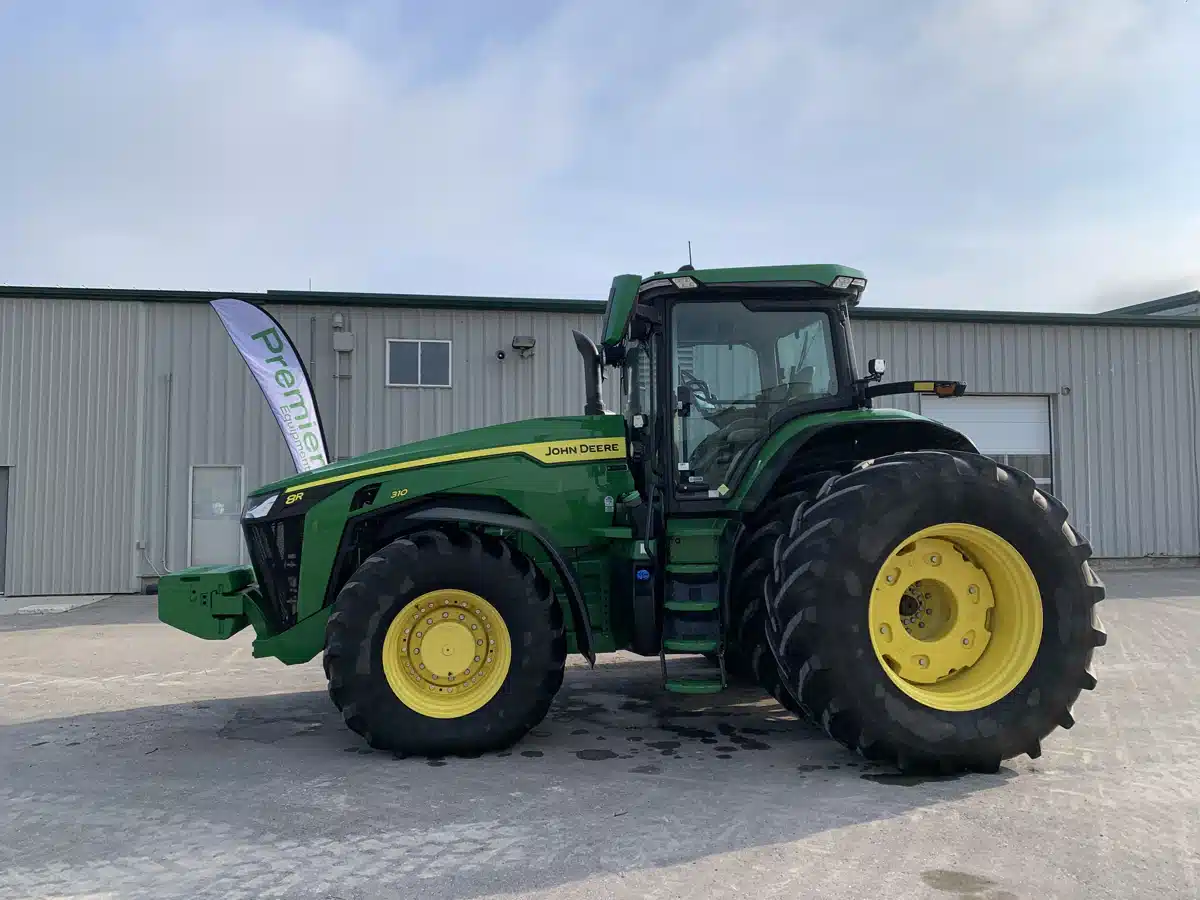 Gallery image 1 for 2022 John Deere 8R 310 Tractor
