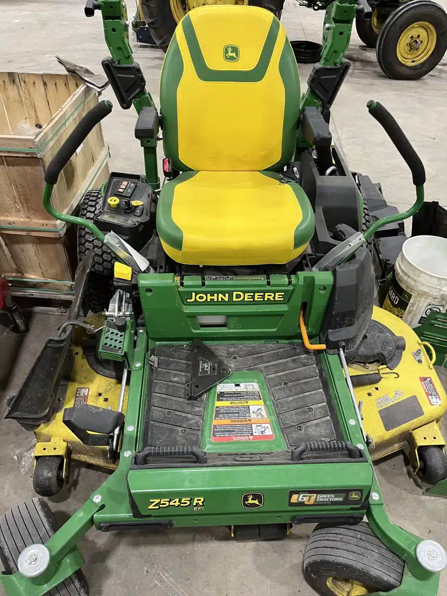 Gallery image 1 for 2021 John Deere Z545R Mower - Zero Turn