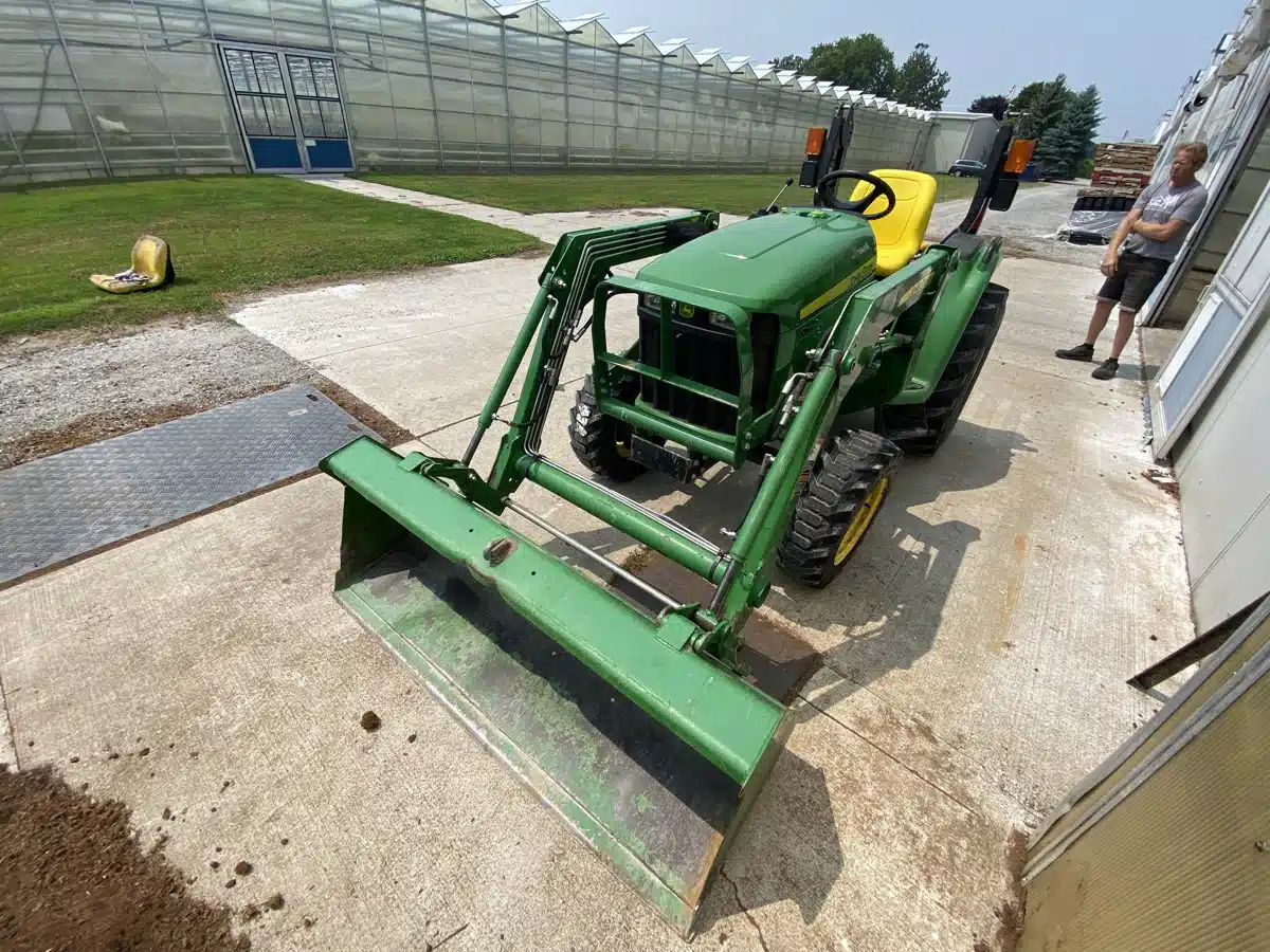 Gallery image 2 for 2015 John Deere 3038E Tractor