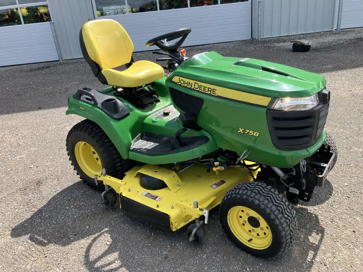Gallery image 1 for 2017 John Deere X758 Lawn Tractor