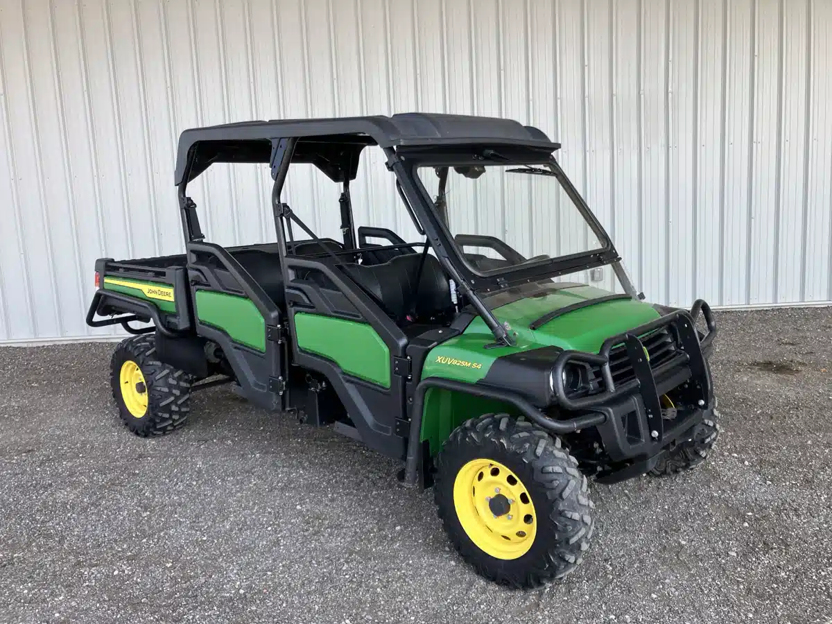 Photo de la Galerie 1 pour 2023 John Deere XUV 825M S4 Véhicule utilitaire